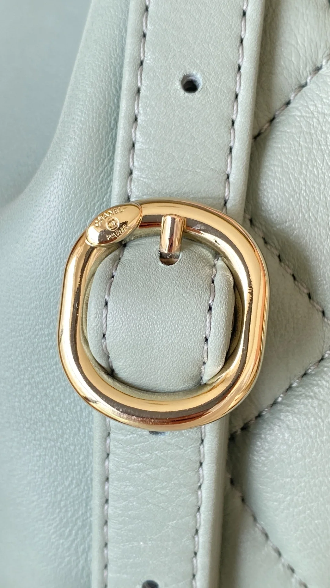 샤넬 원 포켓 듀마 백팩 스몰 램스킨 스카이블루