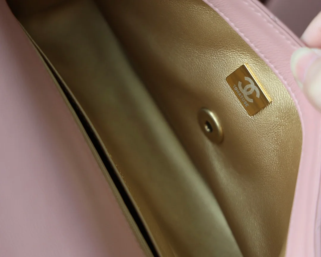 샤넬 램스킨 핑크 퀄트 미니백