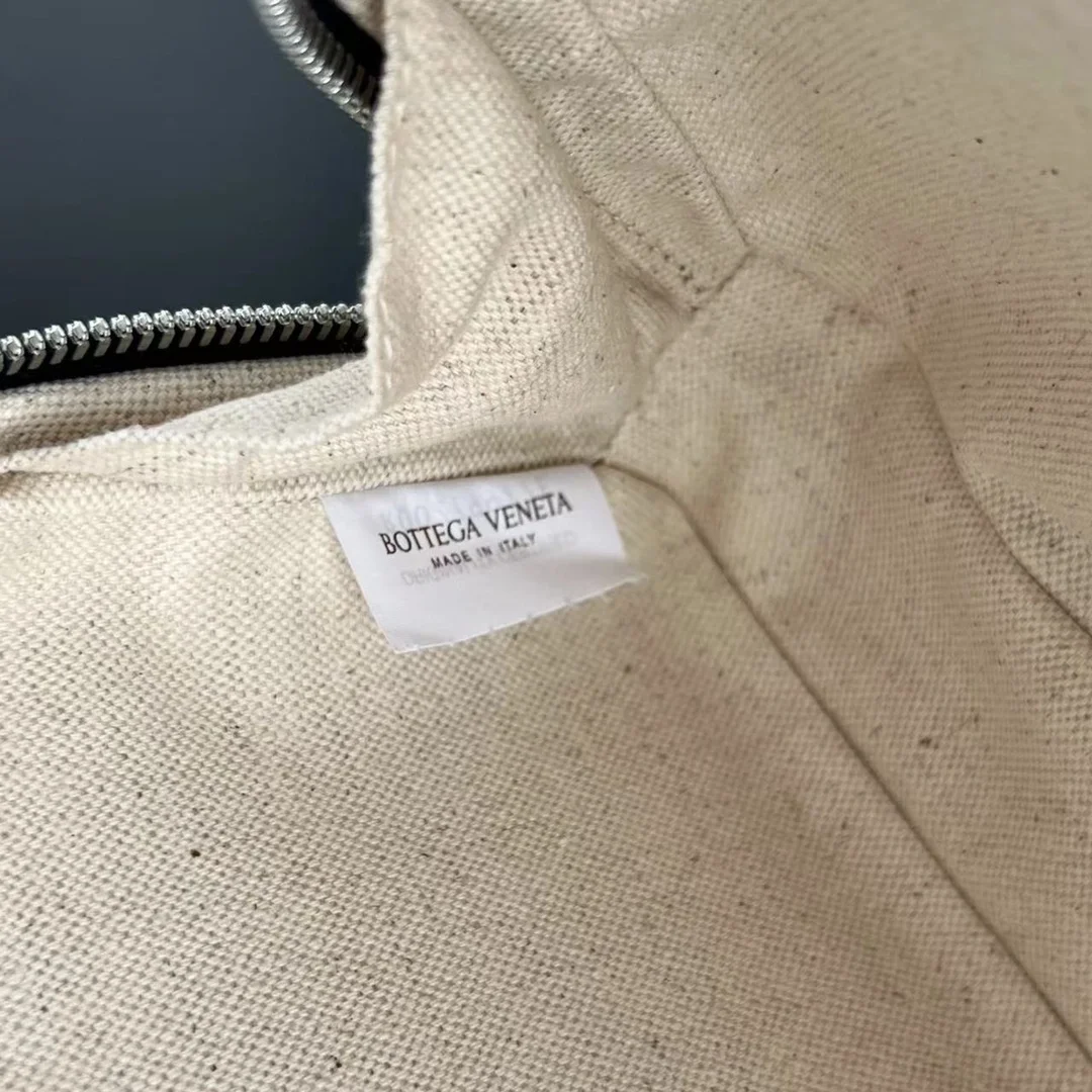 보테가 베네타 인트레치아토 미디엄 오거나이저 (2color)