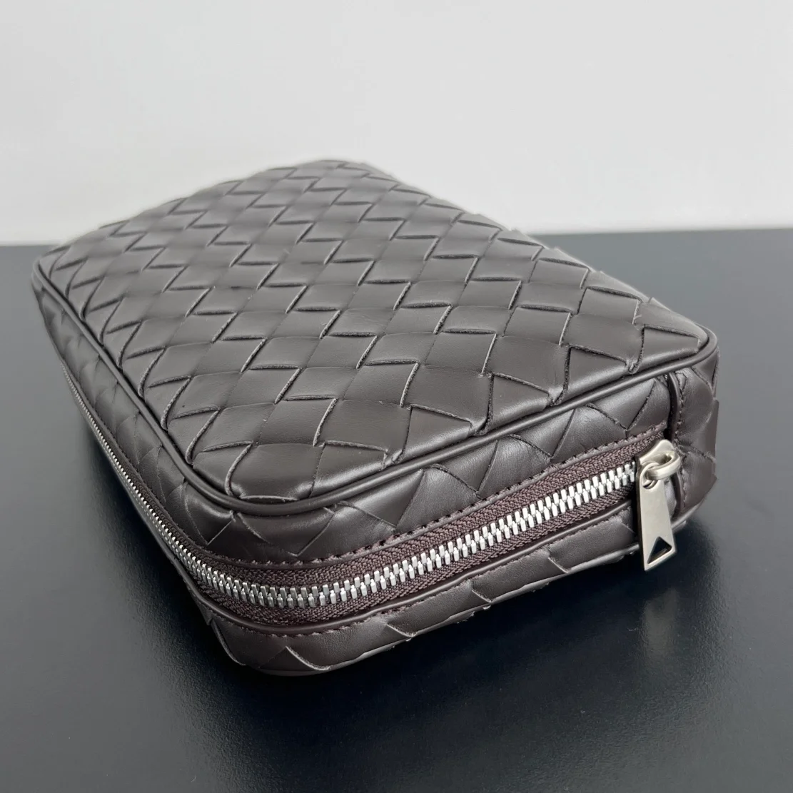 보테가 베네타 인트레치아토 미디엄 오거나이저 (2color)