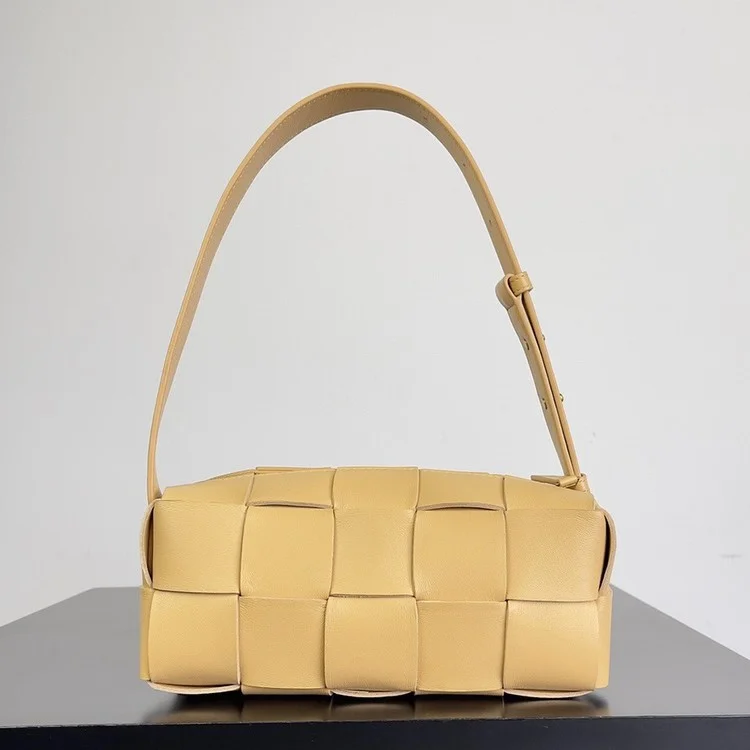 보테가 베네타 스몰 브릭 카세트백