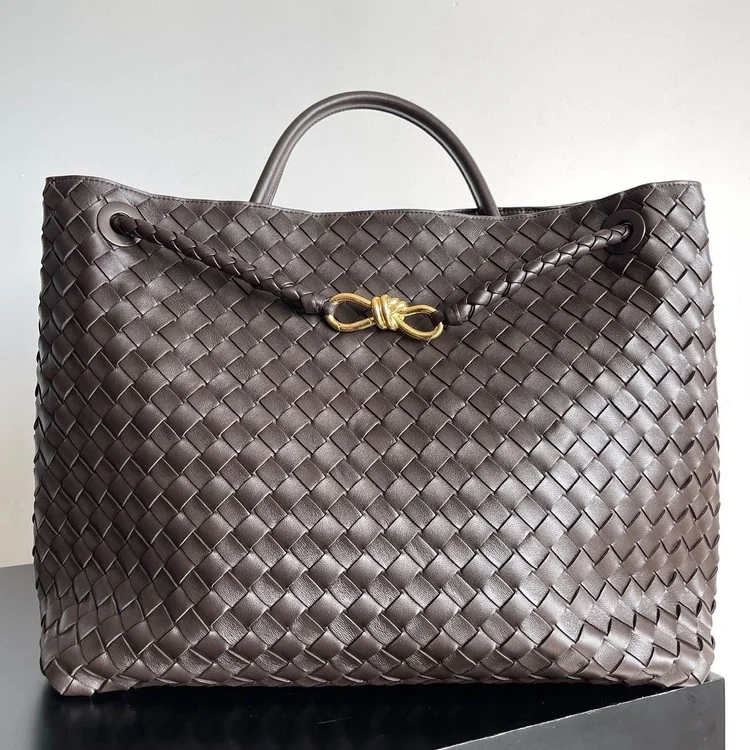 보테가 베네타 라지 안디아모 42