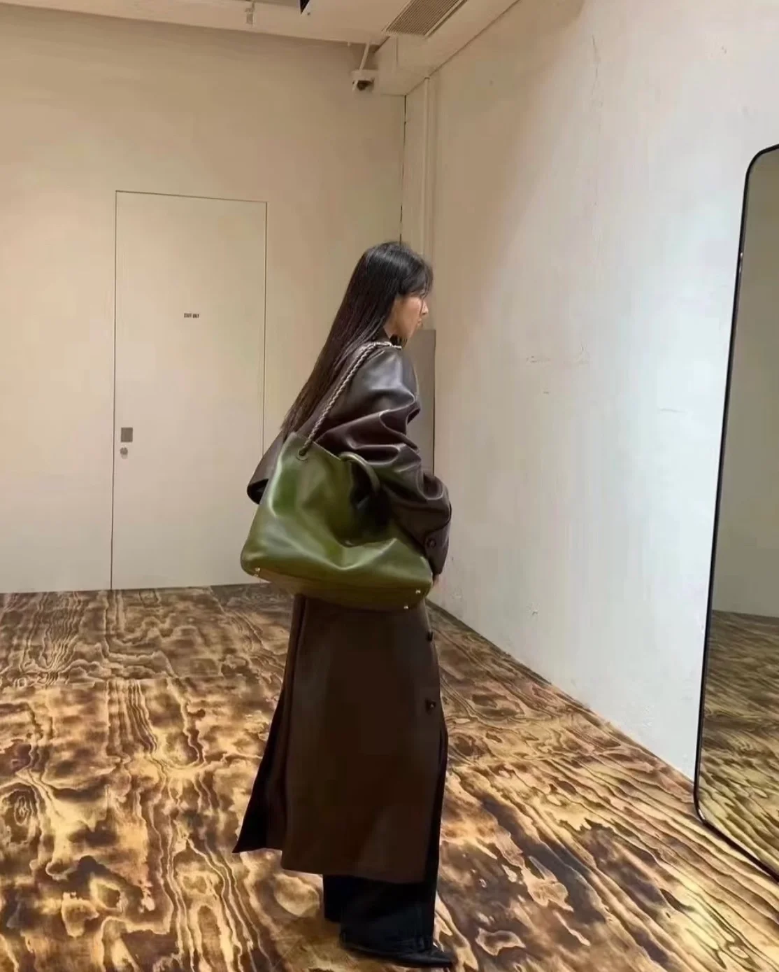 보테가 베네타 라지 안디아모