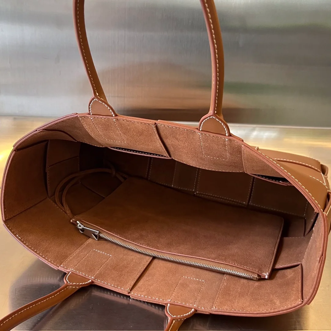 보테가 베네타 우드 내추럴 미디엄 아크로 토트백