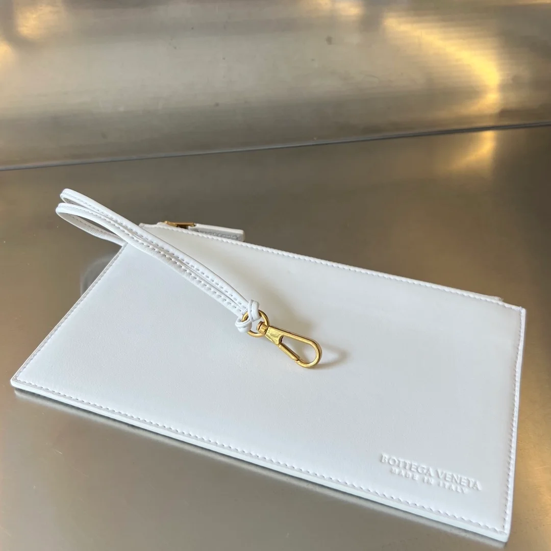 보테가 베네타 미디엄 까바백 화이트