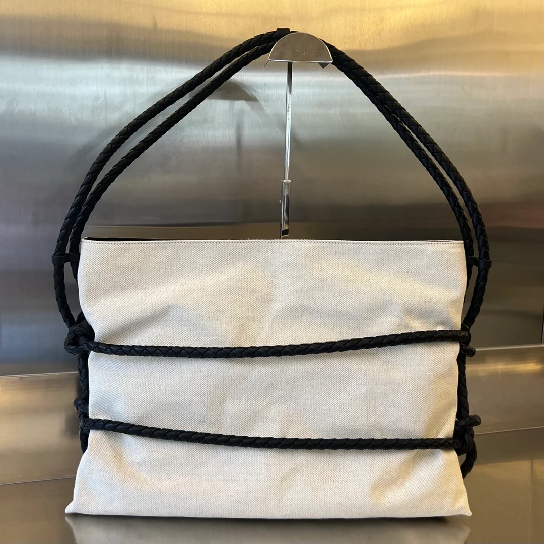 보테가 베네타 캔버스 토트백