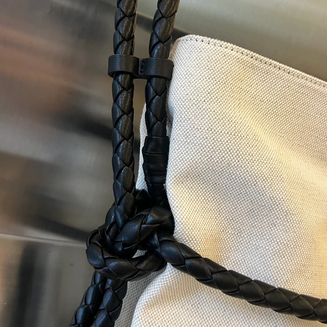 보테가 베네타 캔버스 토트백