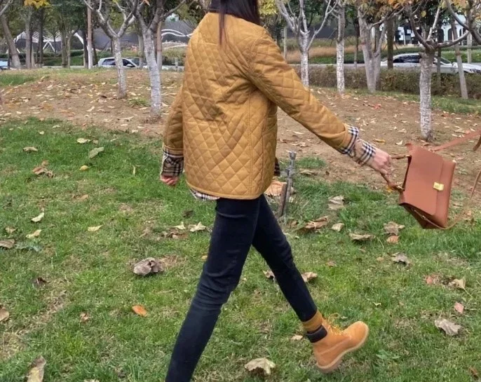 버버리 코듀로이 칼라 다이아몬드 퀄팅 자켓