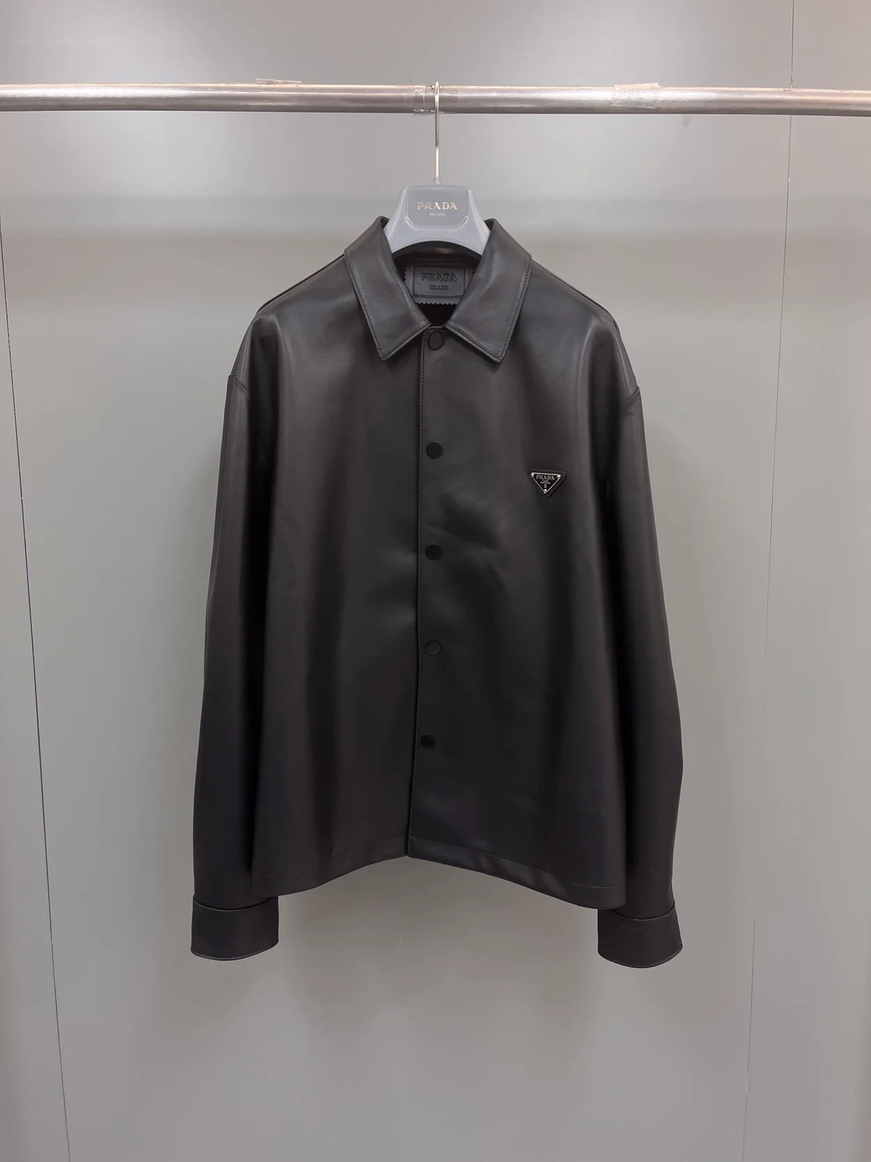 프라다 로고장식 나파 가죽 자켓