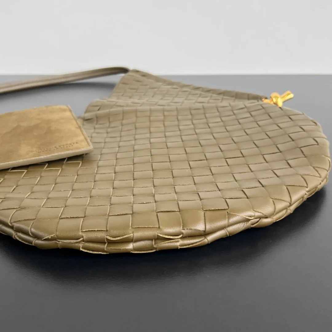 보테가 베네타 솔스티스 미디엄