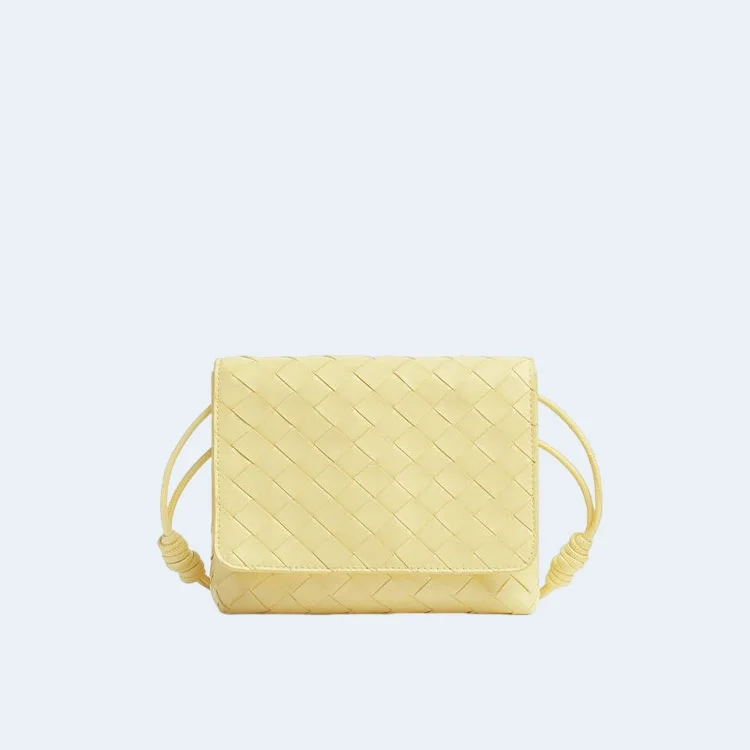 보테가 베네타 아이스크림 미니 인트레치아토 바디백