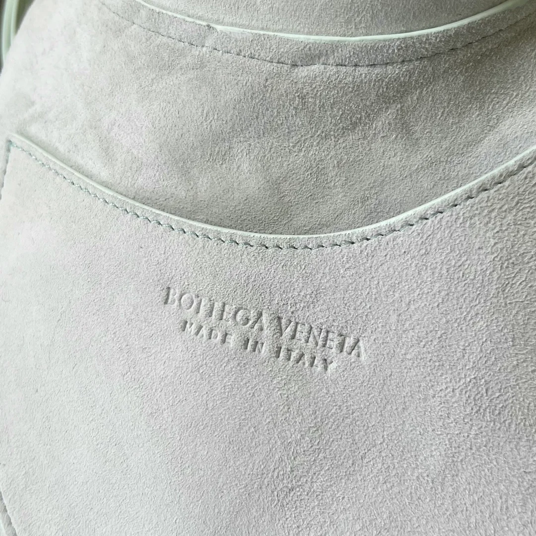 보테가 베네타 글라씨에스몰 드롭 핸드백