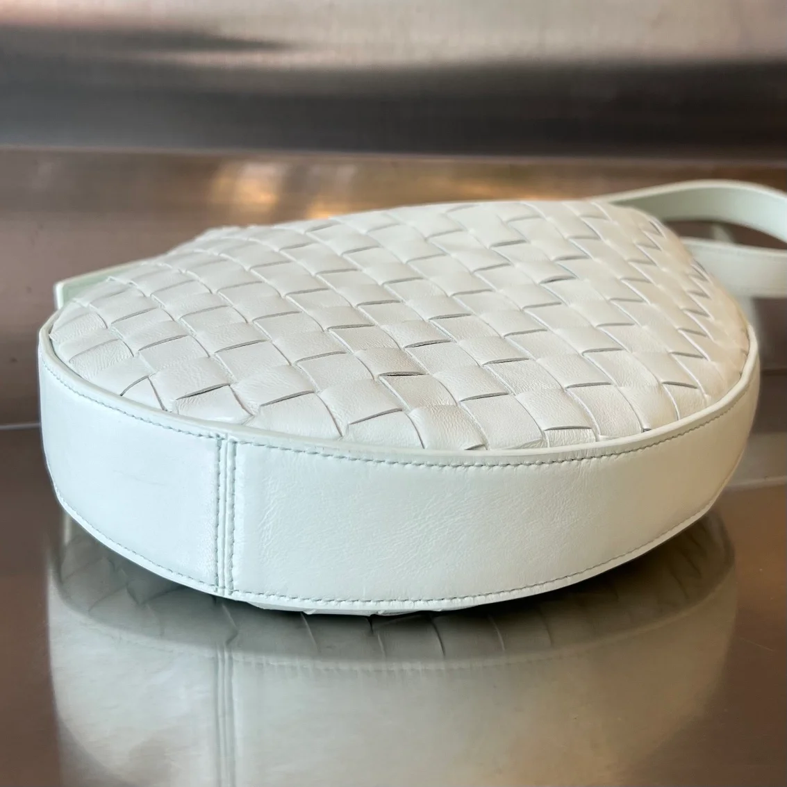 보테가 베네타 글라씨에스몰 드롭 핸드백