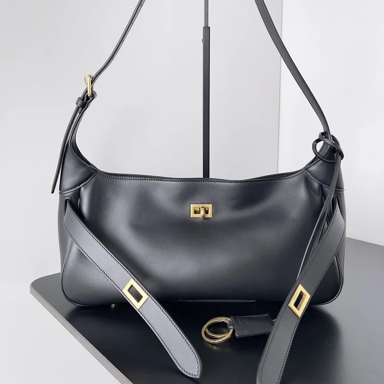 발렌시아가  벨 에어 미디엄 숄더백 30