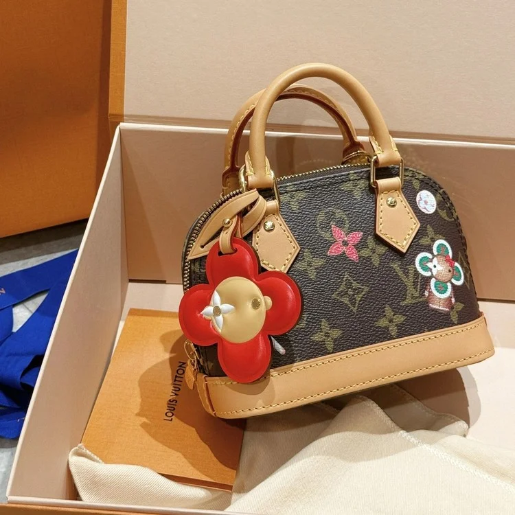 루이비통 비비엔 나노 알마 M12199