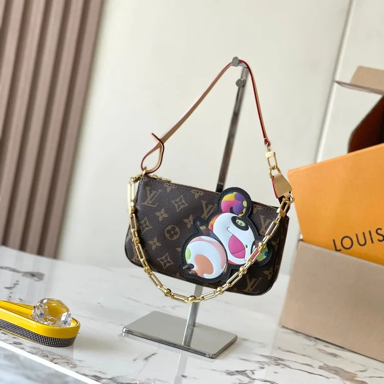 루이비통 x 무라카미 포쉐트 악세수아 M13440