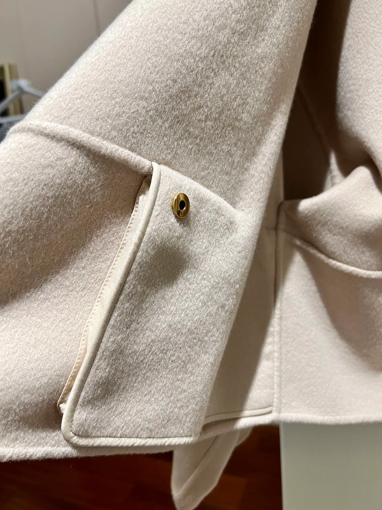 로로피아나 캐시미어 슈웨 자켓