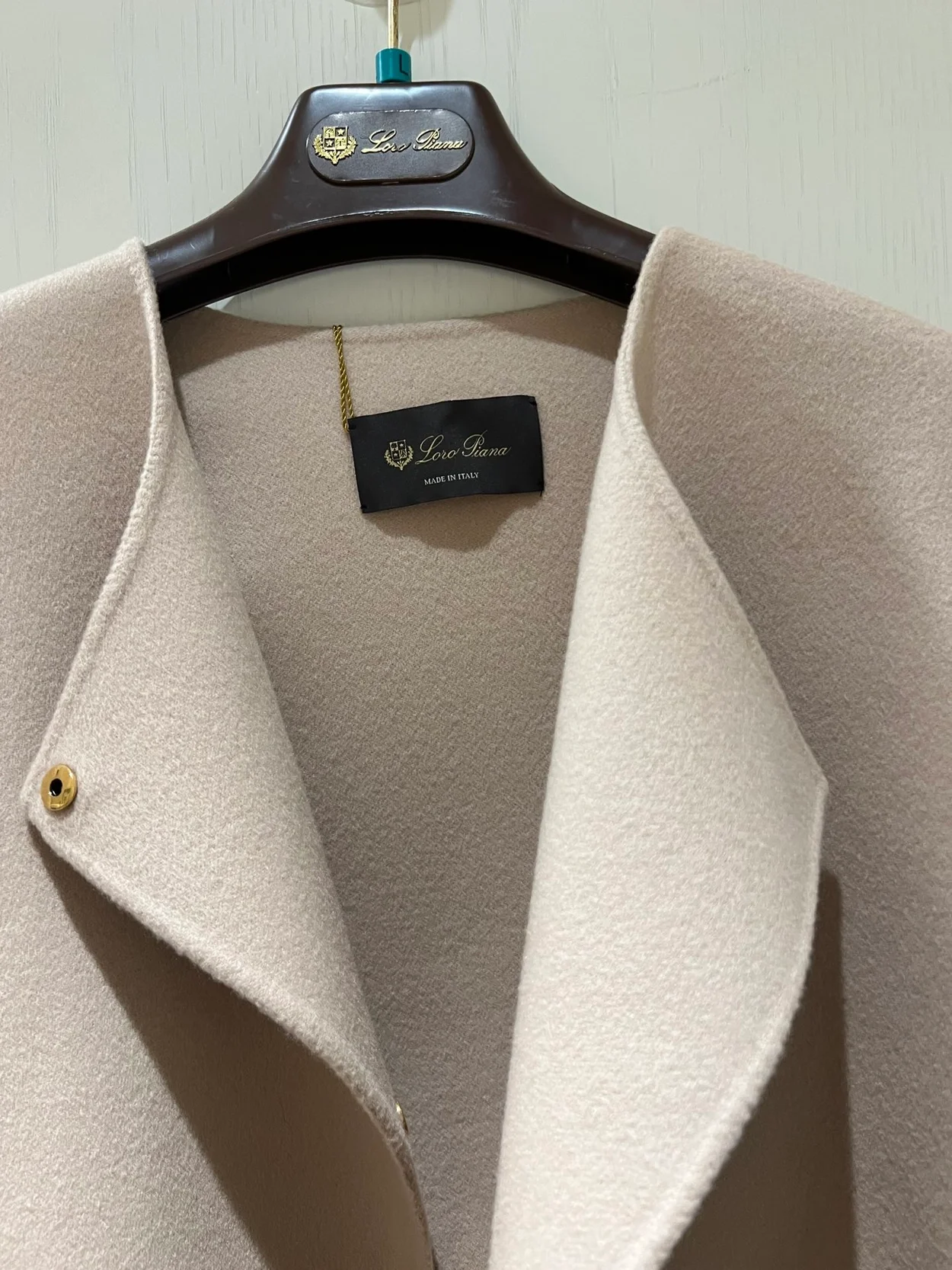 로로피아나 캐시미어 슈웨 자켓