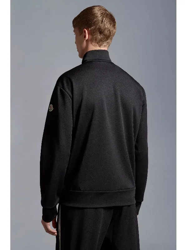 몽클레어 로고패치 하이넥 집업 자켓