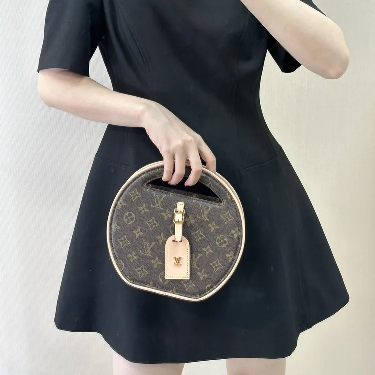 루이비통 어라운드 크로스백 PM M47117