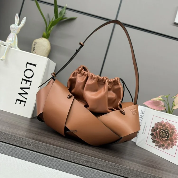 로에베 x 마츠모토 하푸 콜라보 숄더