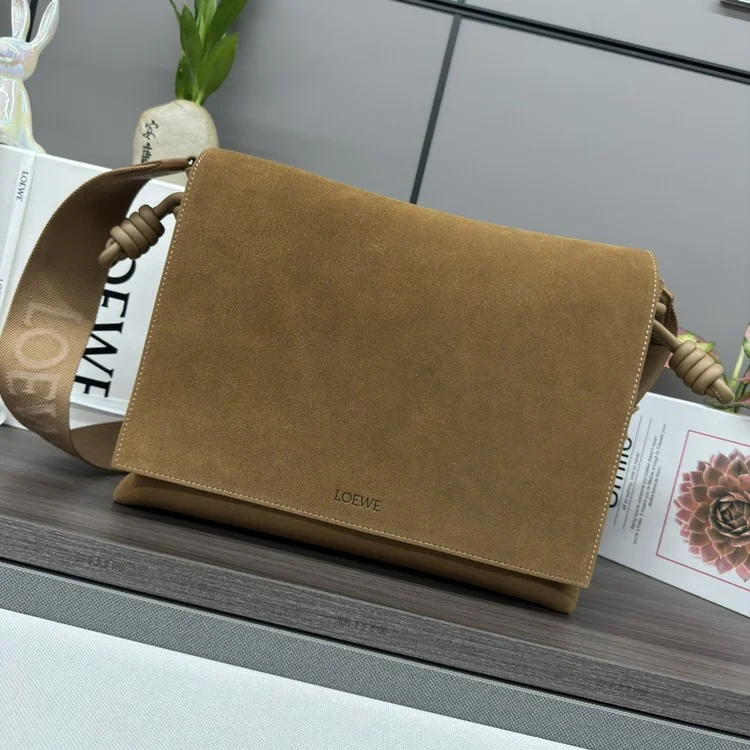 로에베 플라멩코 스웨이드 크로스백