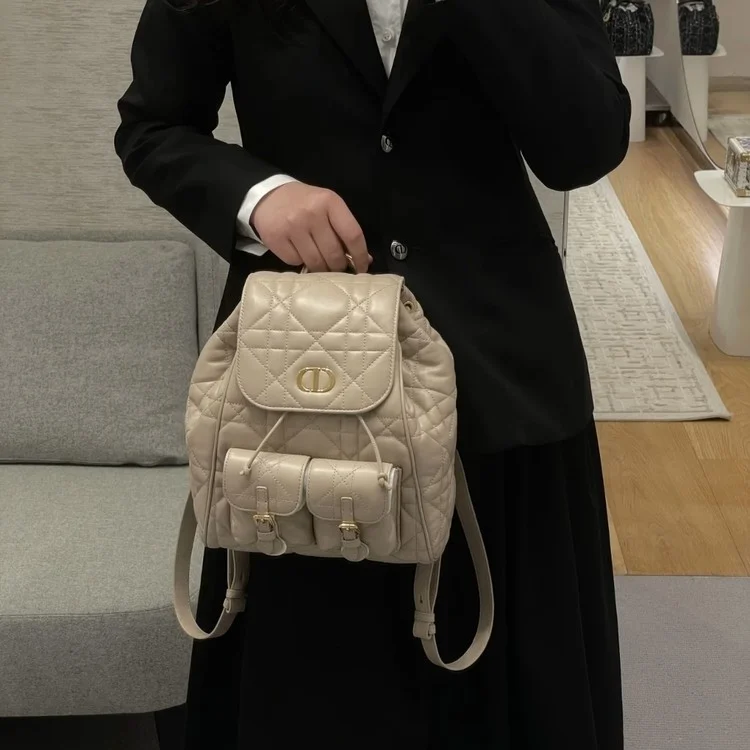 디올 카로 백팩 미디엄