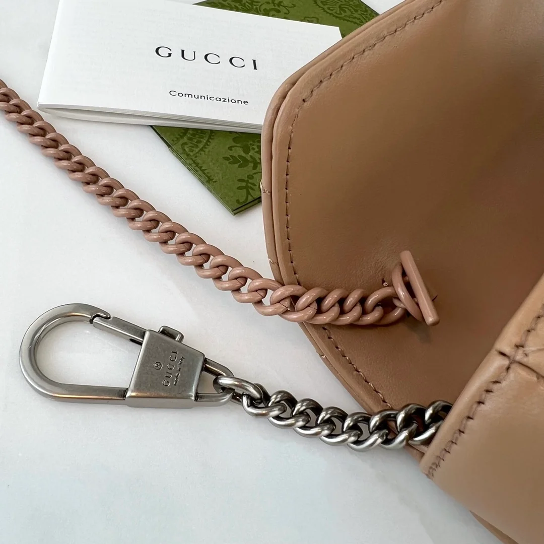 구찌 GG 마몬트 마틀라세 미니백