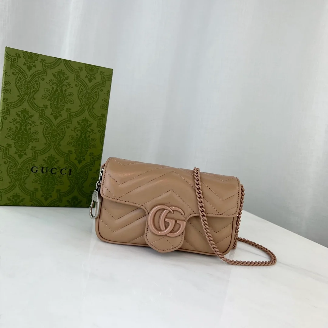 구찌 GG 마몬트 마틀라세 슈퍼 미니백