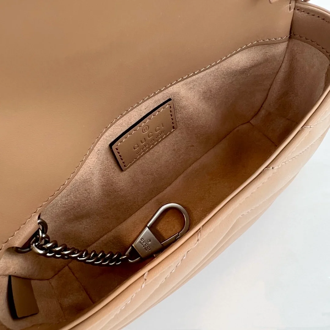 구찌 GG 마몬트 마틀라세 슈퍼 미니백