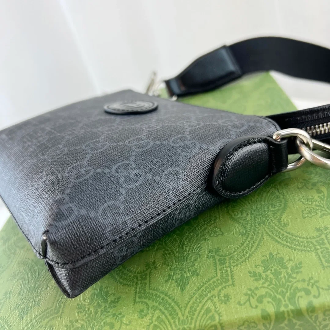 구찌 인터로킹 G 메신저백