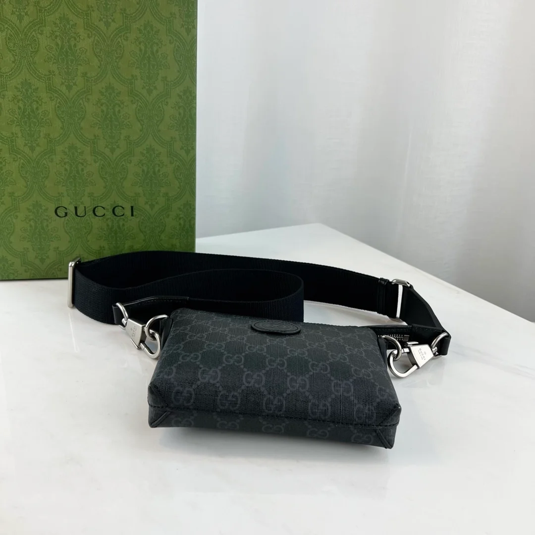 구찌 인터로킹 G 메신저백