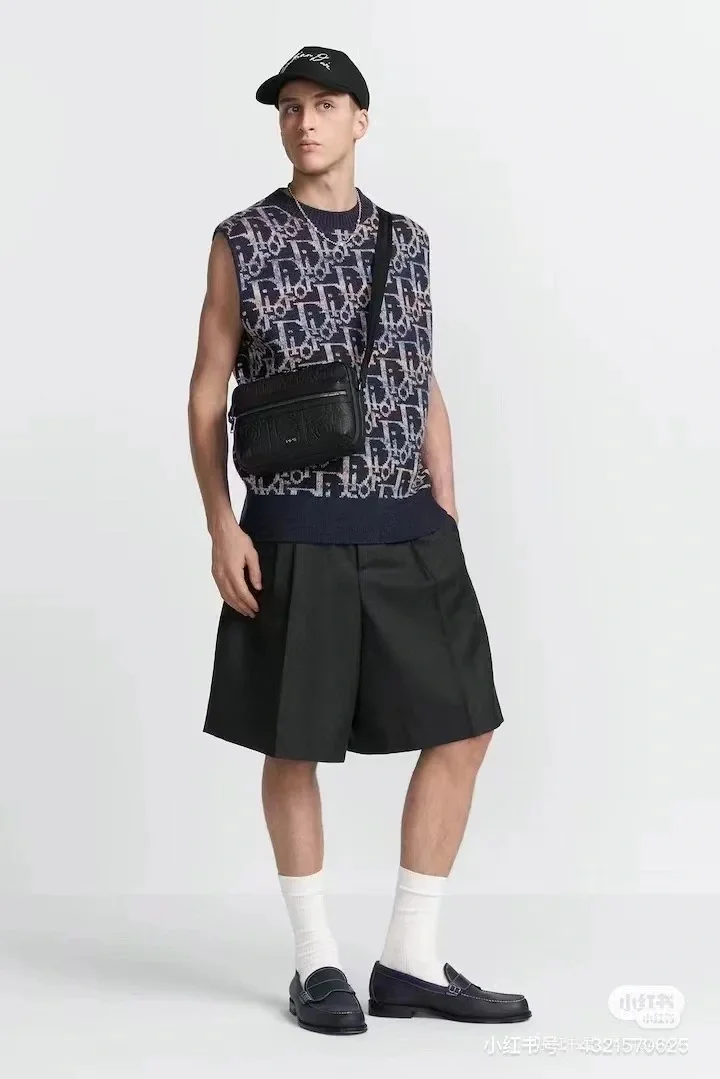 디올 오블리크 민소매 니트