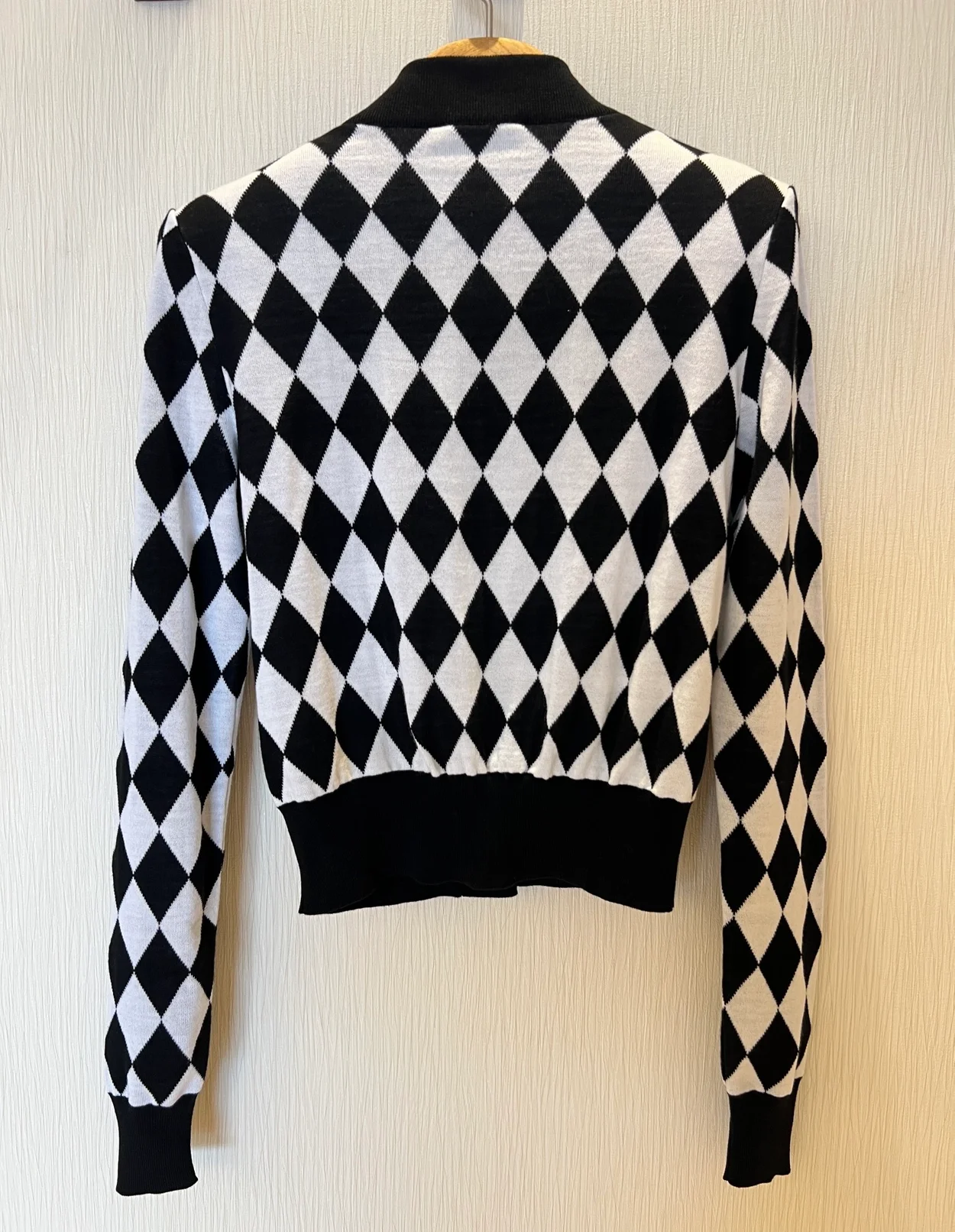 발망 다이아몬드 니트 가디건 블랙