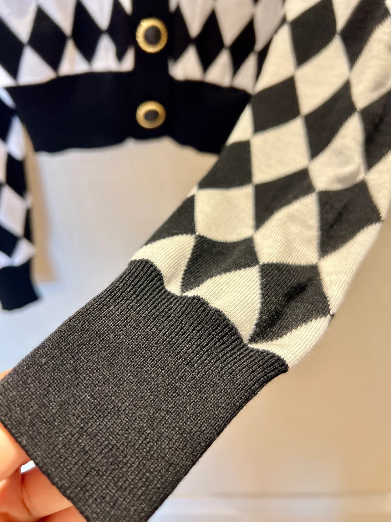 발망 다이아몬드 니트 가디건 블랙