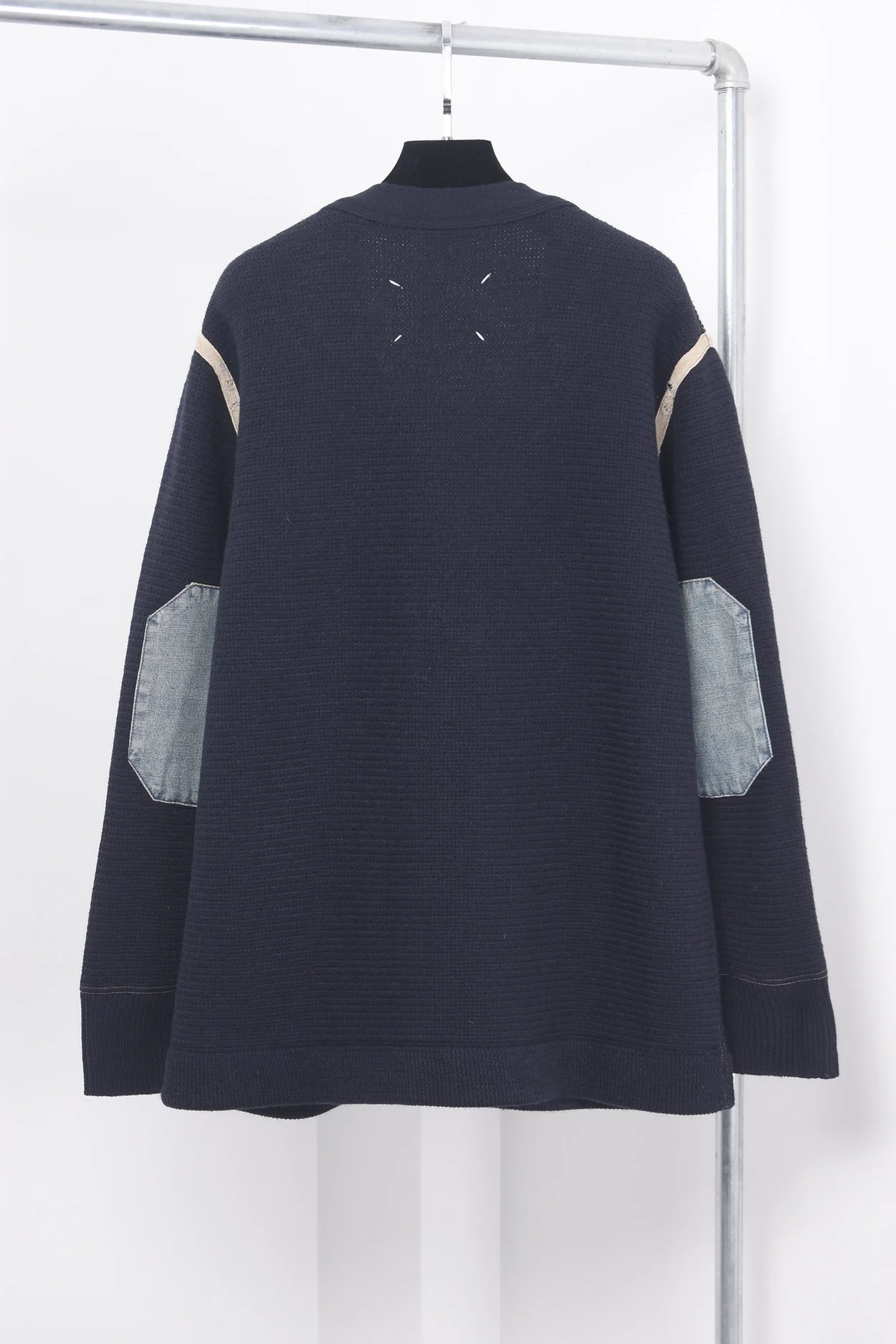 메종 마르지엘라 엘보우 패치 가디건 네이비