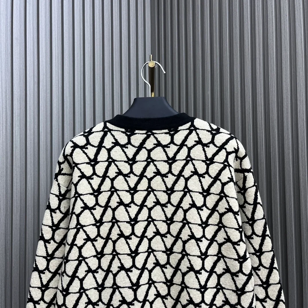 발렌티노 퓨어 뉴 울 가디건