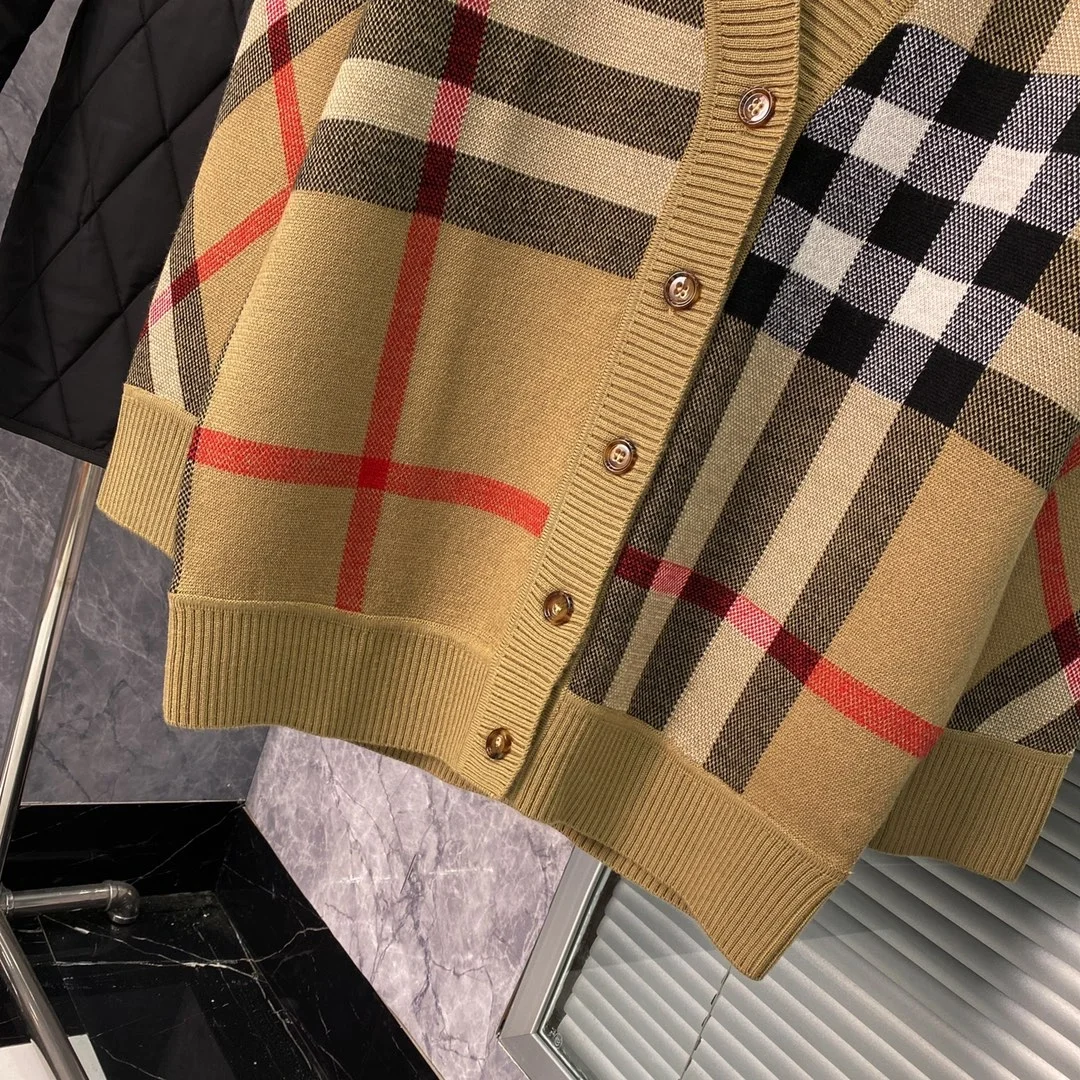버버리 체크 울 블렌드 가디건