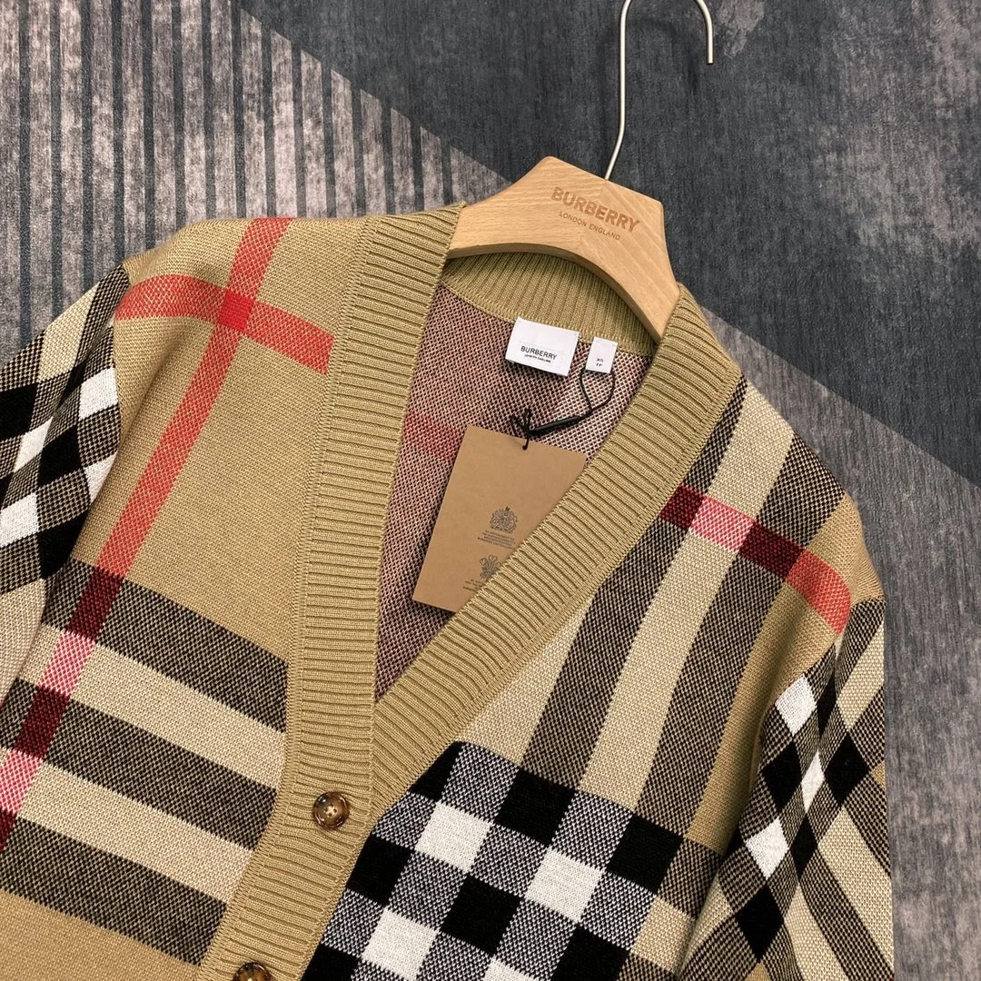버버리 체크 울 블렌드 가디건