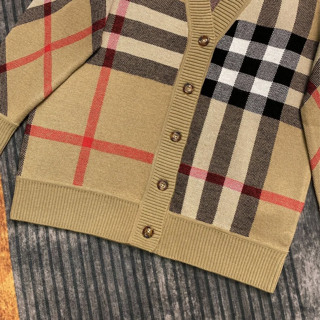 버버리 체크 울 블렌드 가디건