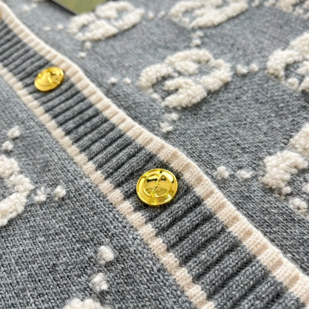 구찌 GG 울 버클 자카드 가디건