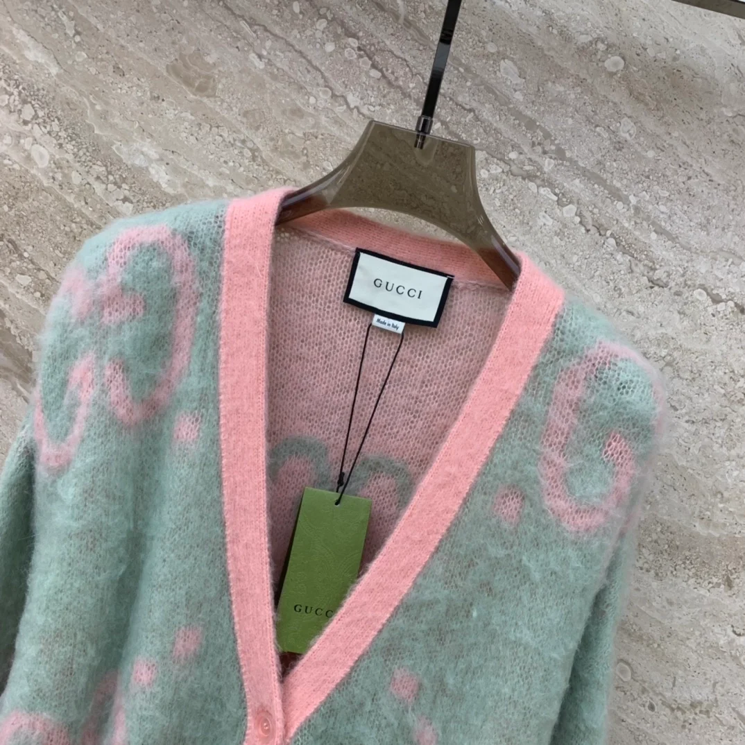구찌 GG 자카드 모헤어 블랜드 가디건