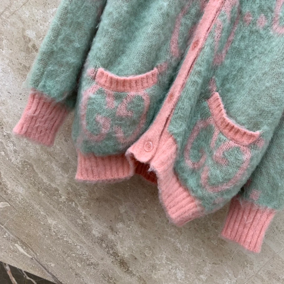 구찌 GG 자카드 모헤어 블랜드 가디건