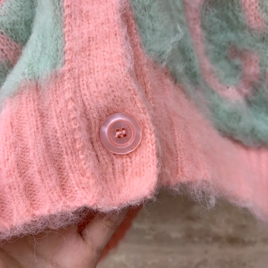 구찌 GG 자카드 모헤어 블랜드 가디건