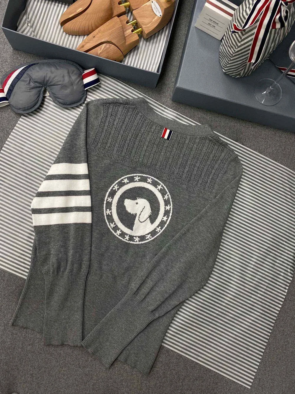 톰브라운 헥터 메달리온 가디건 그레이