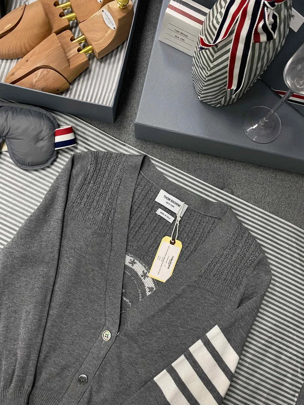 톰브라운 헥터 메달리온 가디건 그레이