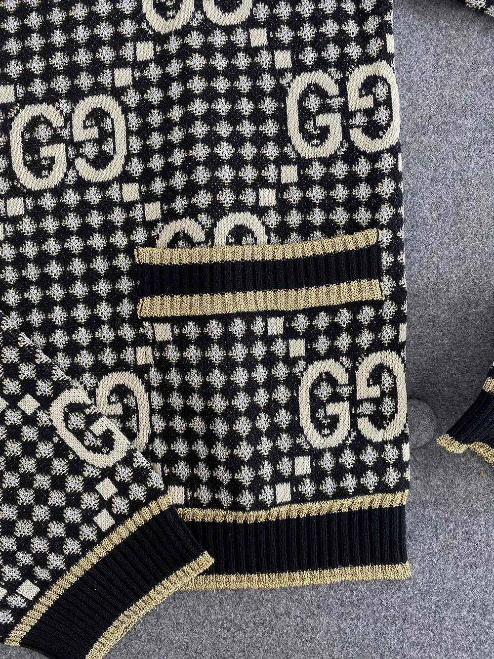 구찌 GG 울 블렌드 자카드 가디건