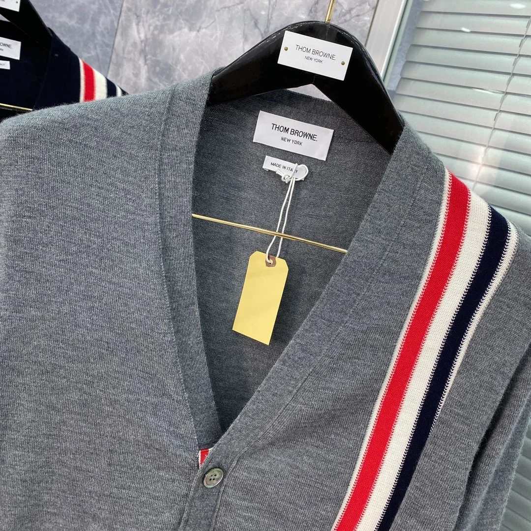 톰브라운 4바 스트라이프 디테일 가디건