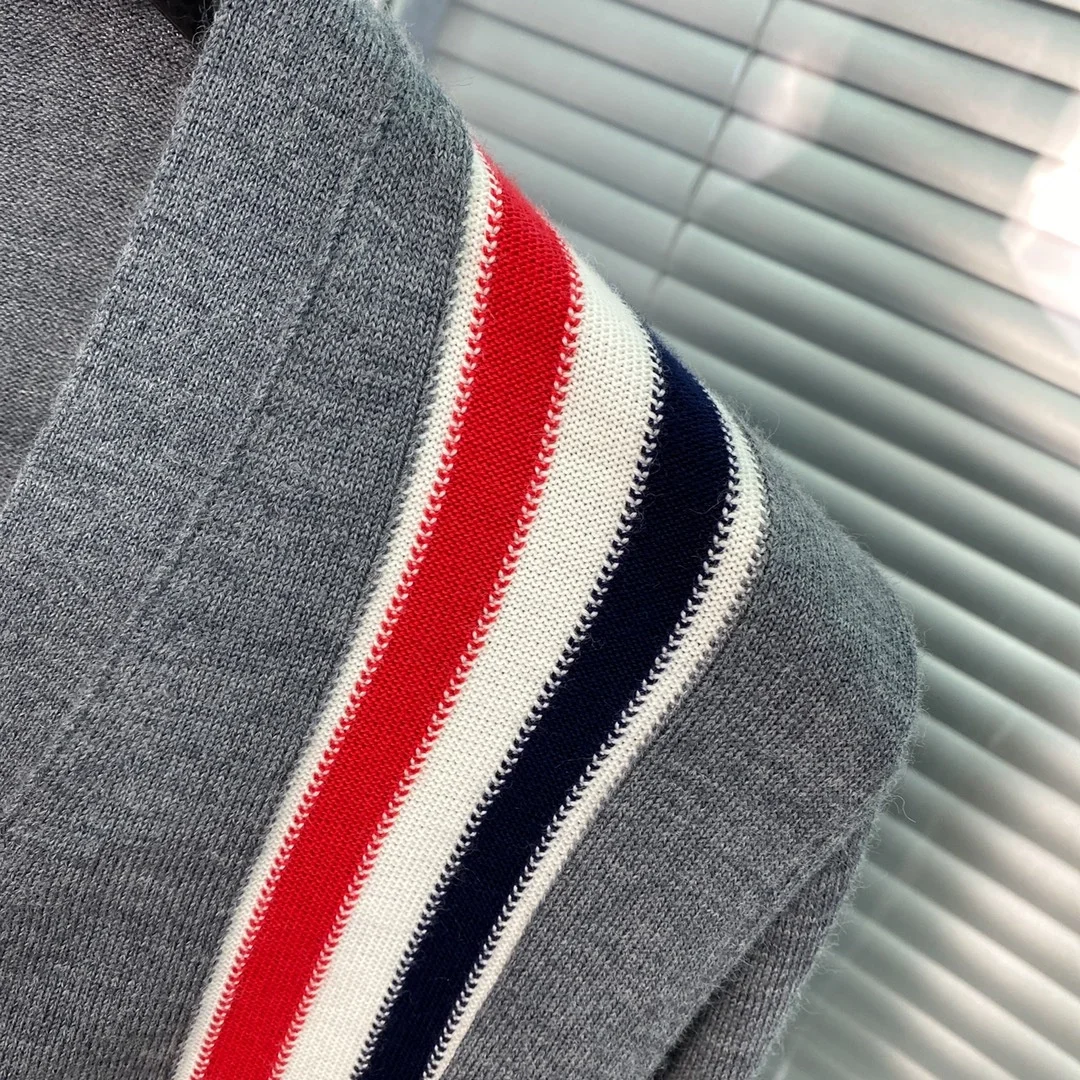 톰브라운 4바 스트라이프 디테일 가디건