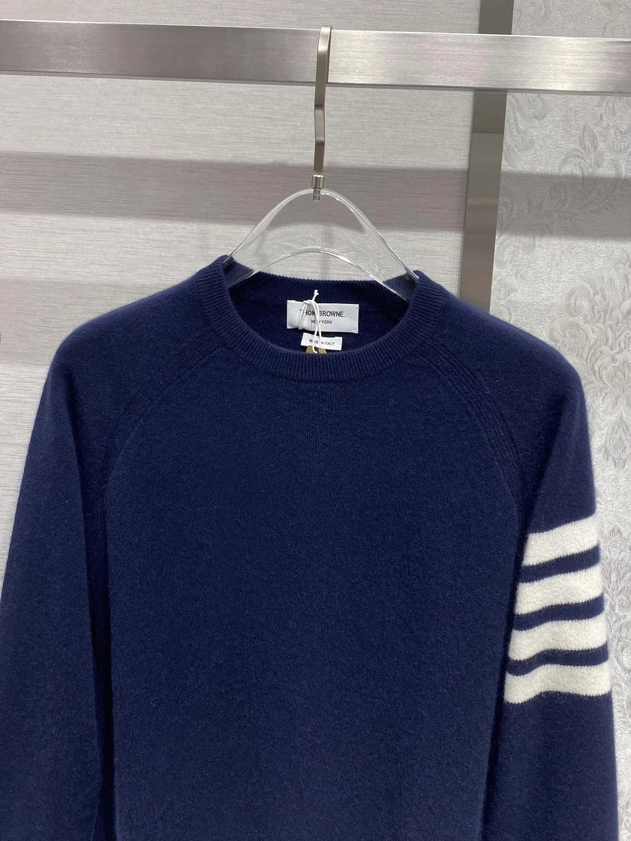 톰브라운 4바 캐시미어 니트 네이비